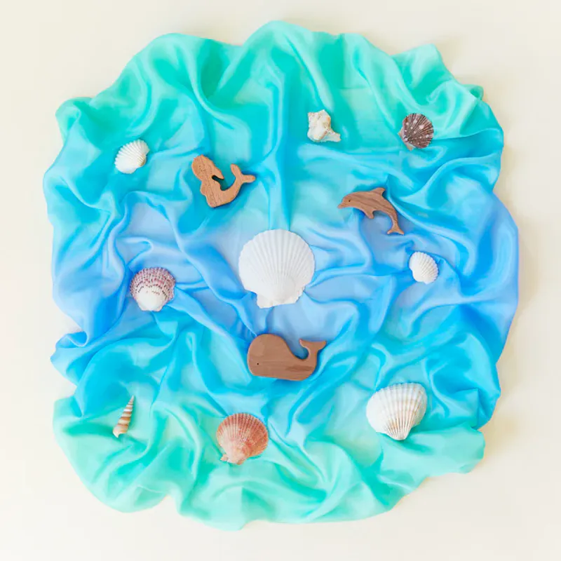 Lekesilke, Vann / Sarah´s Silks