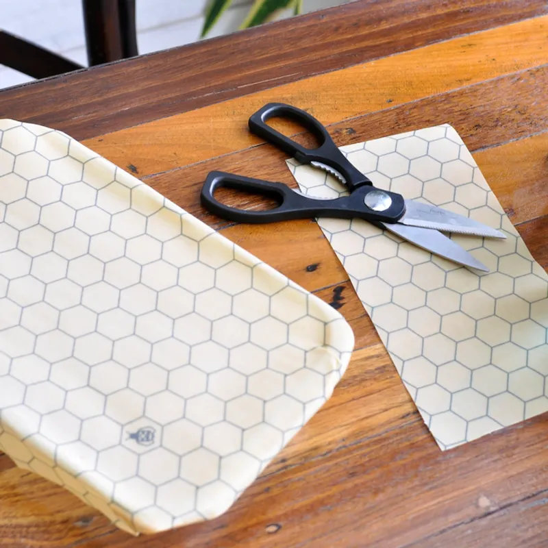 Beeswax Wrap Roll, Hexagonia 33 x 90cm / SuperBee