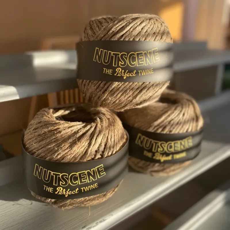 Rustikk linhyssing - The Perfect Garden Twine /  Nutscene Twines Ltd